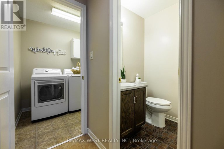 28441775/214-castlegarth-crescent/stonebridge/ottawa/ontario/K2J5N6_12