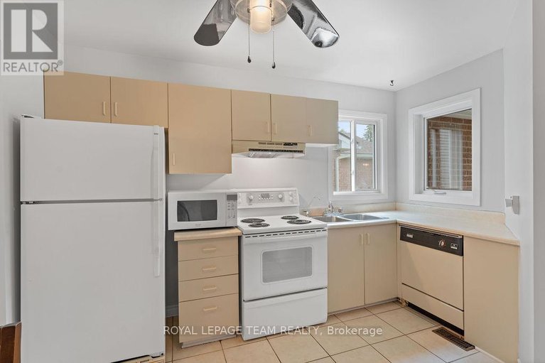28605729/1073-ewing-street/hunt-club-park/ottawa/ontario/K1G4Y6_8