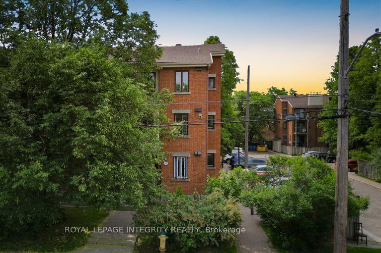 28552729/1094-blasdell-avenue/manor-park/ottawa/ontario/K1K0C3_4