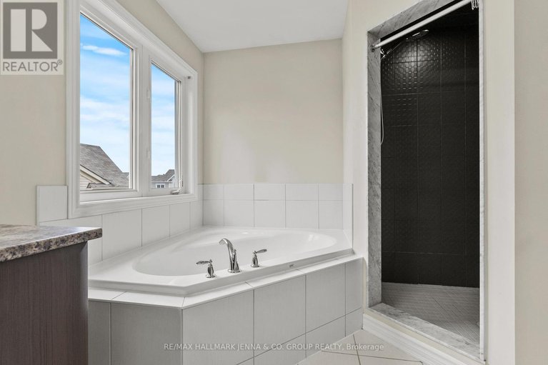 28911447/326-gallantry-way/stittsville-north/ottawa/ontario/K2S0P8_29