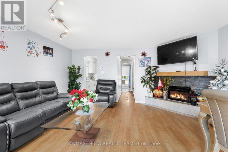 28461671/1401-coulter-place/bilberry-creekqueenswood-heights/ottawa/ontario/K1E3H9_15