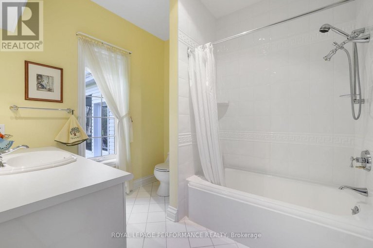 29659474/951-golf-club-road/champlain-twp/champlain/ontario/K6A2R2_27