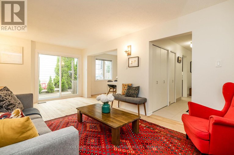 28497718/55-345-kintyre-private/carleton-square/ottawa/ontario/K2C3M6_7