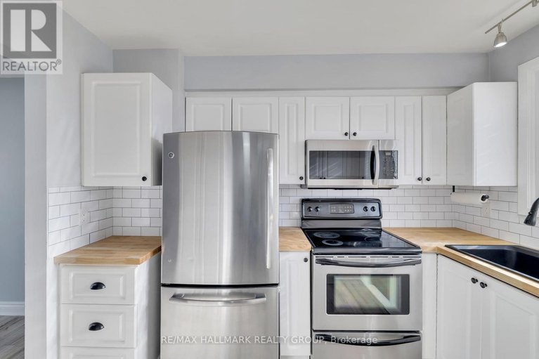 28989404/81-hadley-circle/bells-corners/ottawa/ontario/K2H7Z8_22