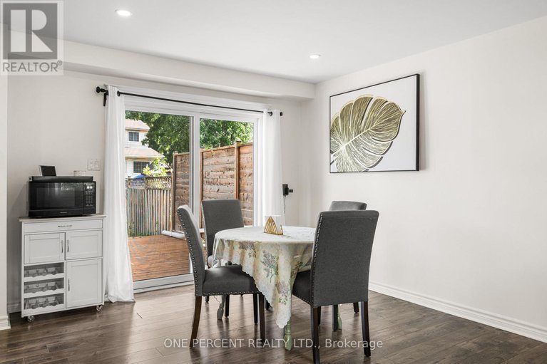 28829146/16-shouldice-crescent/glencairnhazeldean/ottawa/ontario/K2L1M9_6
