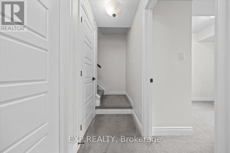 28971341/625-makwa-private/cfb-rockcliffe-and-area/ottawa/ontario/K1K5A4_16