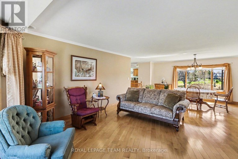 29659900/2370-county-18-road/kemptville/north-grenville/ontario/K0G1J0_7