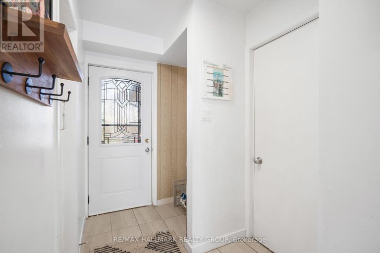 28216867/1985-woods-street/town-of-rockland/clarence-rockland/ontario/K4K1H7_3
