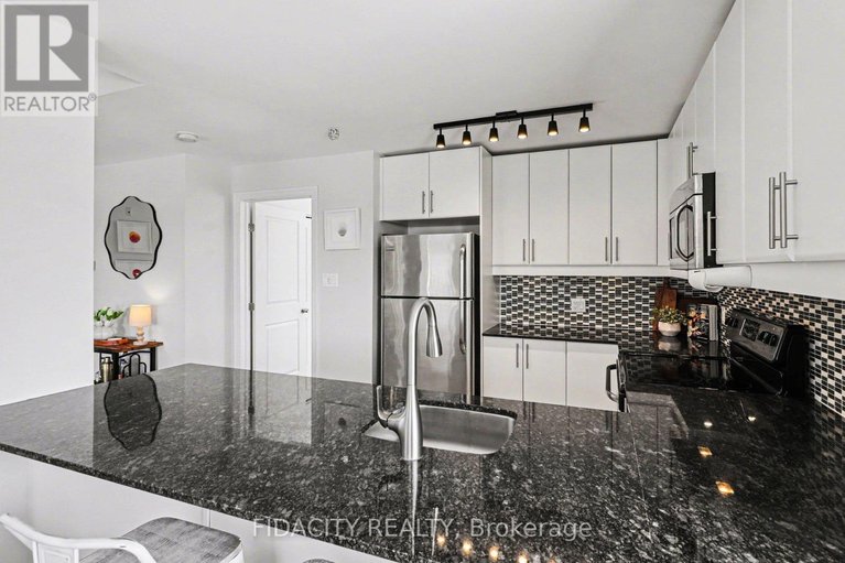 29602827/302-225-winterfell-private/hunt-club-park/ottawa/ontario/K1G4J1_17