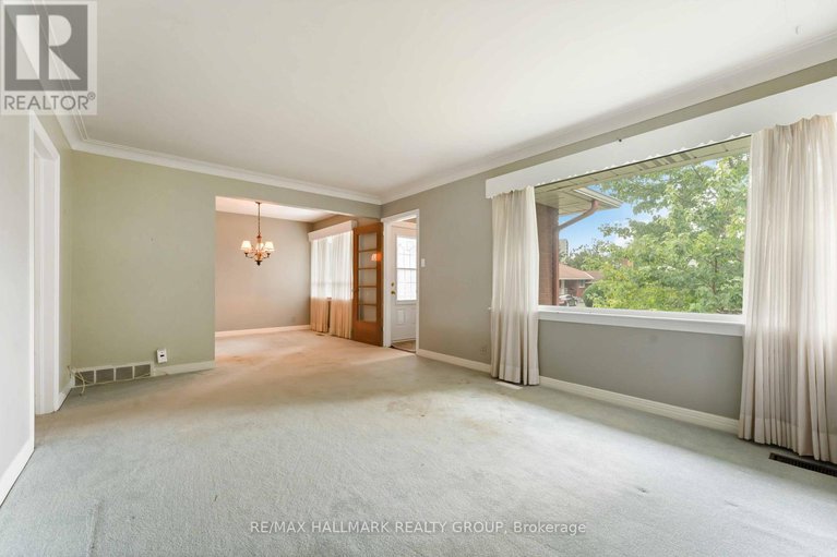28998329/2055-neepawa-avenue/carlingwood/ottawa/ontario/K2A3L7_4
