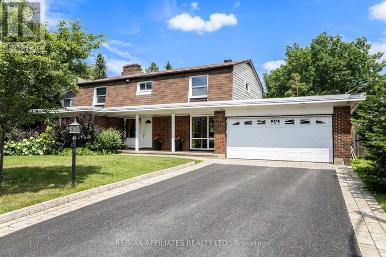 28597640/23-sioux-crescent/bruce-farmgraham-parkqualicumbellands/ottawa/ontario/K2H7E4_3
