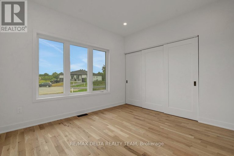 28790406/10-vicky-court/clarencerockland-twp/clarence-rockland/ontario/K0A2A0_27