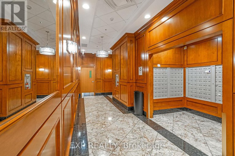 28480510/2606-242-rideau-street/sandy-hill/ottawa/ontario/K1N0B7_18