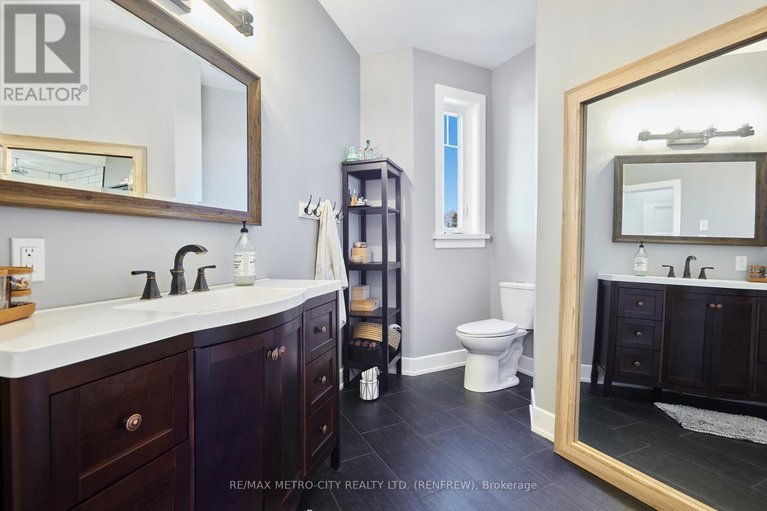 29634627/782-bruce-street/horton-twp/horton/ontario/K7V3Z4_17