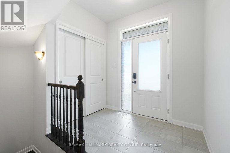 28767574/68-ralph-erfle-way/half-moon-bay/ottawa/ontario/K2J6V5_2