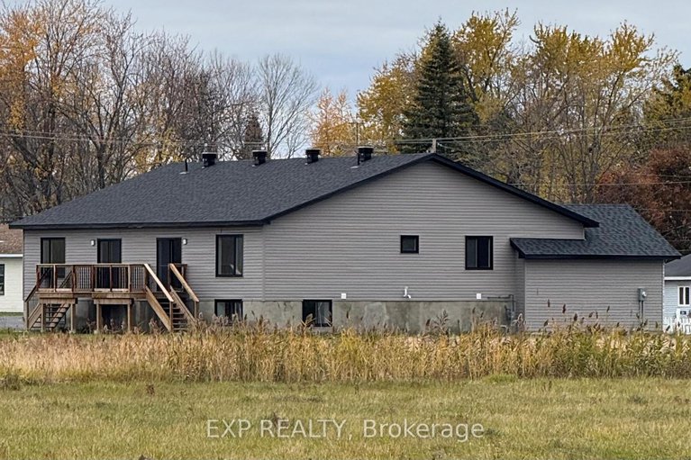 29021104/24-s-beech-street/lancaster/south-glengarry/ontario/K0C1N0_17