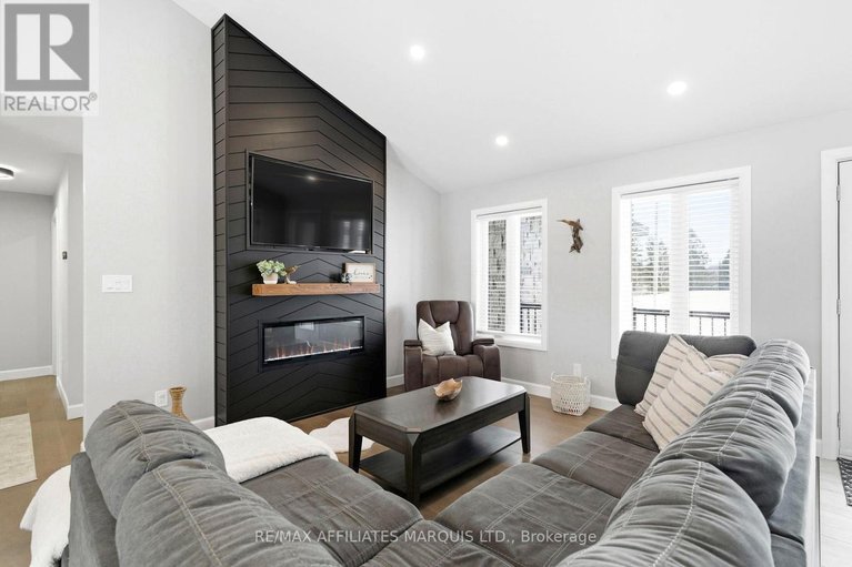 29568097/6836-james-crescent/south-glengarry-charlottenburgh-twp/south-glengarry/ontario/K0C2E0_4