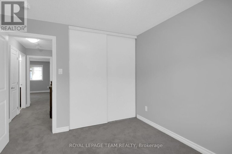 28243617/605-lauraleaf-crescent/half-moon-bay/ottawa/ontario/K2J6G7_32