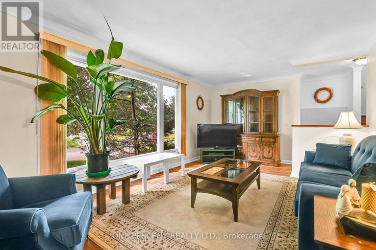 28647610/1244-joyce-crescent/bel-air-heights/ottawa/ontario/K2C2M9_10