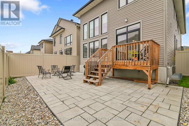 29061486/743-brian-good-avenue/riverside-southgloucester-glen/ottawa/ontario/K4M0E3_39