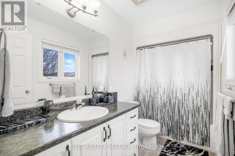 28188636/569-emerald-street/town-of-rockland/clarence-rockland/ontario/K4K0B9_17