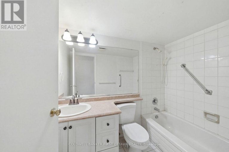 29622144/402-222-guigues-avenue/lower-townbyward-market/ottawa/ontario/K1N5J2_16