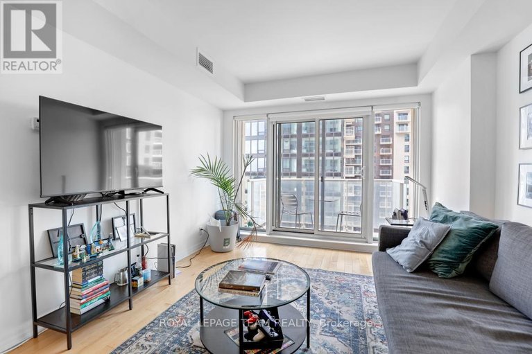 29517496/1303-242-rideau-street/sandy-hill/ottawa/ontario/K1N0B7_24