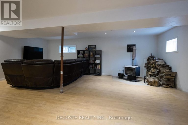 29595435/23-wood-street/lancaster/south-glengarry/ontario/K0C1N0_20