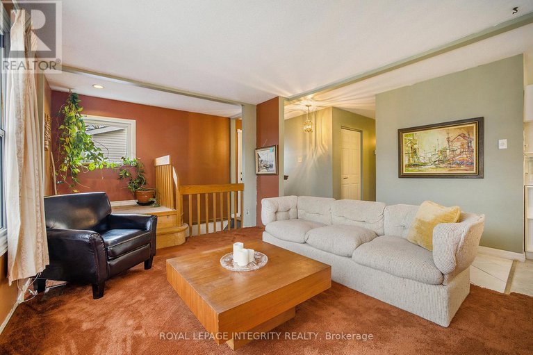 29122142/9-shouldice-crescent/glencairnhazeldean/ottawa/ontario/K2L1M8_5