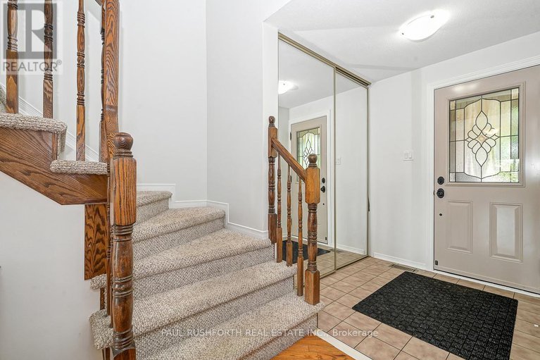 28843560/1793-hunters-run-drive/chapel-hill/ottawa/ontario/K1C6X3_3
