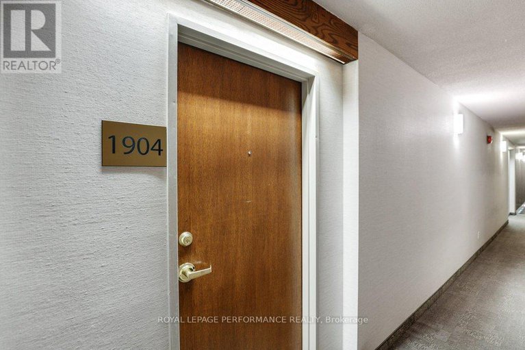 28552109/1904-470-laurier-avenue-w/ottawa-centre/ottawa/ontario/K1R7W9_7