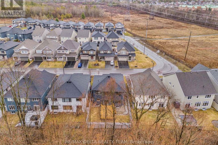 29613825/39-angel-heights/stittsville-south/ottawa/ontario/K2S2N2_41