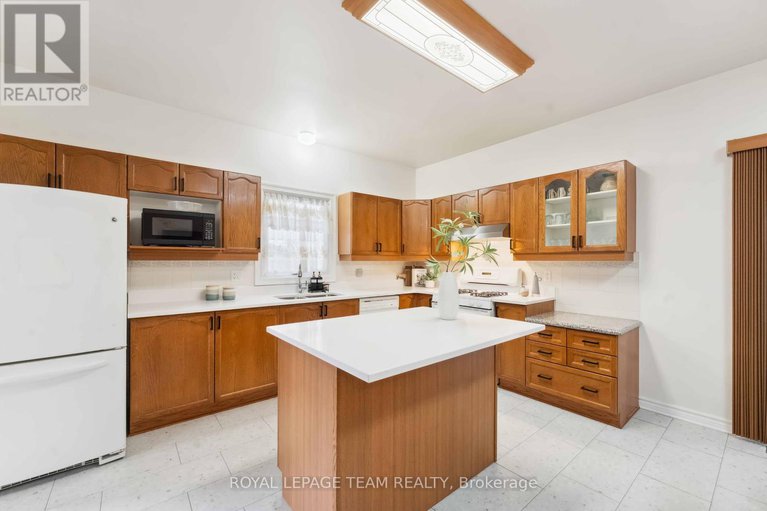 28392923/39-vermont-avenue/barrhaven-east/ottawa/ontario/K2G6M2_16