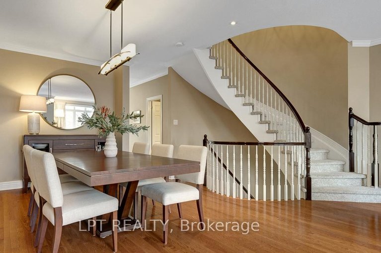 29614830/176-lanark-avenue/westboro-north/ottawa/ontario/K1Z1E5_18