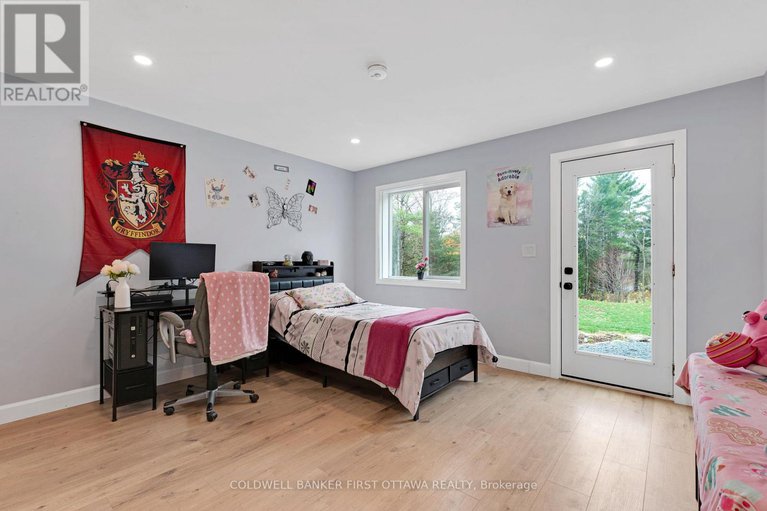 29065809/946-french-line-road/lanark-highlands-darling-twp/lanark-highlands/ontario/K0G1K0_28