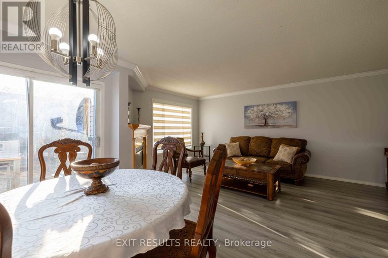28125818/2056-dorima-street/avalon-east/ottawa/ontario/K4A4E8_12