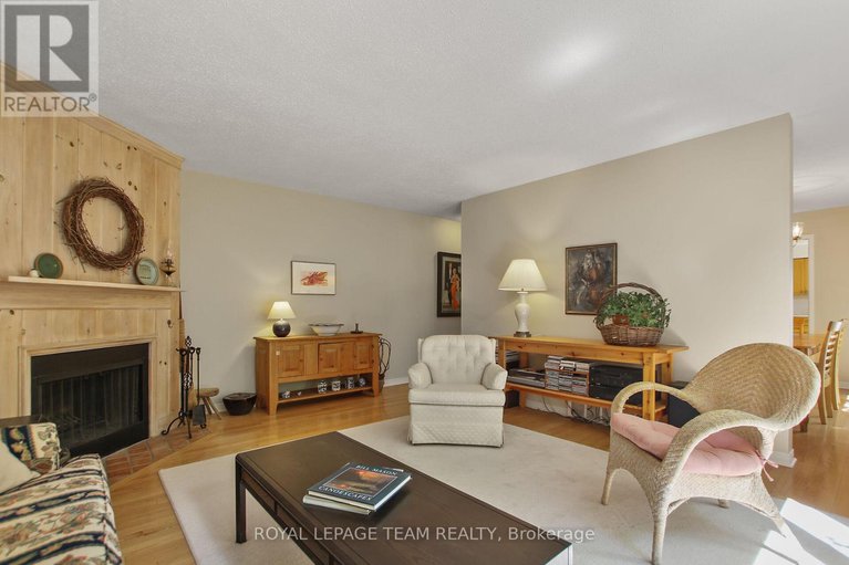 28804584/484-hazeldean-road-unit-1/ottawa/ontario/K2L1V4_10