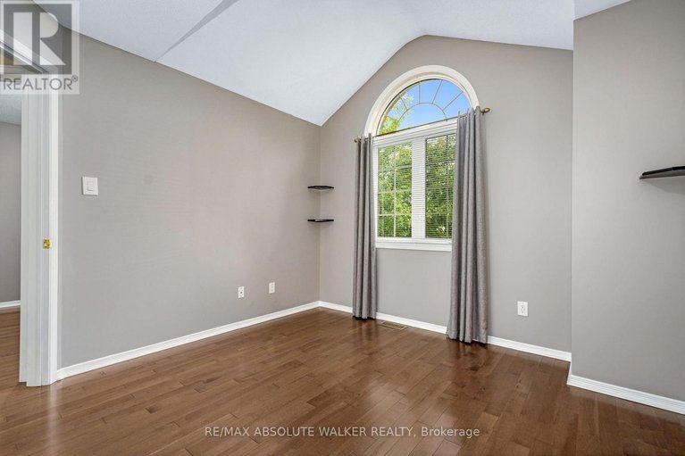 29164113/321-upcountry-drive/stittsville-south/ottawa/ontario/K2S2H6_23