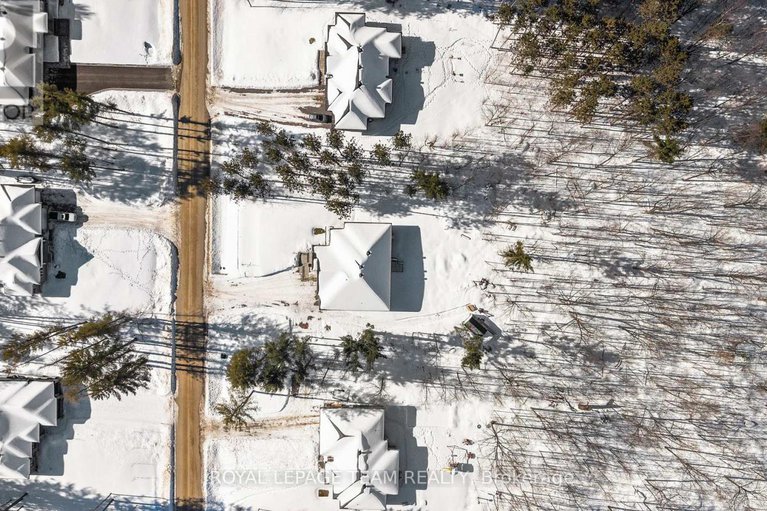 29447129/190-raymond-luhta-crescent/mcnabbraeside-twps/mcnabbraeside/ontario/K7S3G8_86