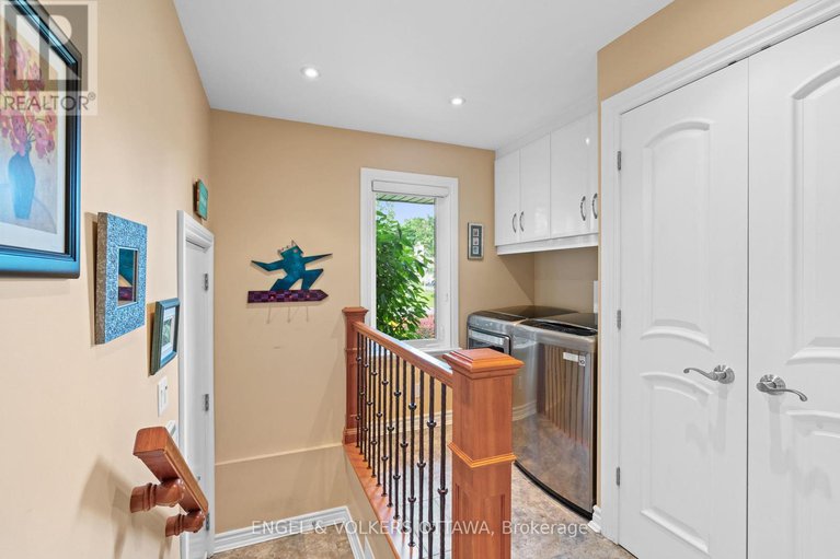 28485285/24-doris-avenue/blossom-parkkemp-parkfindlay-creek/ottawa/ontario/K1T3W8_18