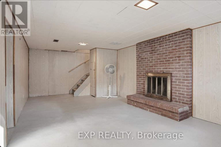 29285178/20-wallford-way/city-viewskylinefisher-heightsparkwood-hills/ottawa/ontario/K2E6B4_28