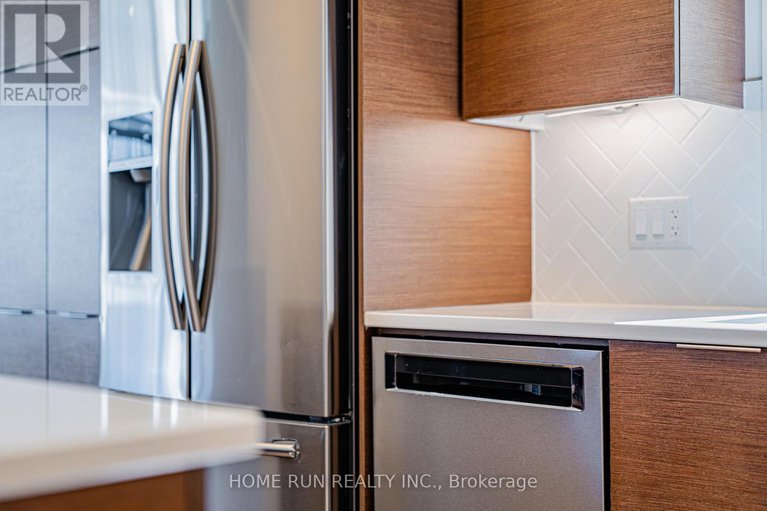 29069528/899-ralph-hennessy-avenue/riverside-southgloucester-glen/ottawa/ontario/K1X0B1_15