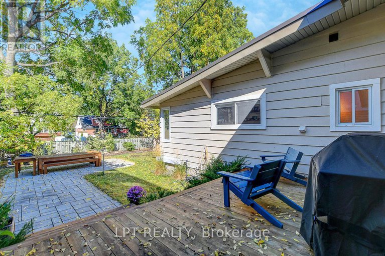 28941530/353-mountbatten-avenue/alta-vistafaircrest-heights/ottawa/ontario/K1H5W2_40
