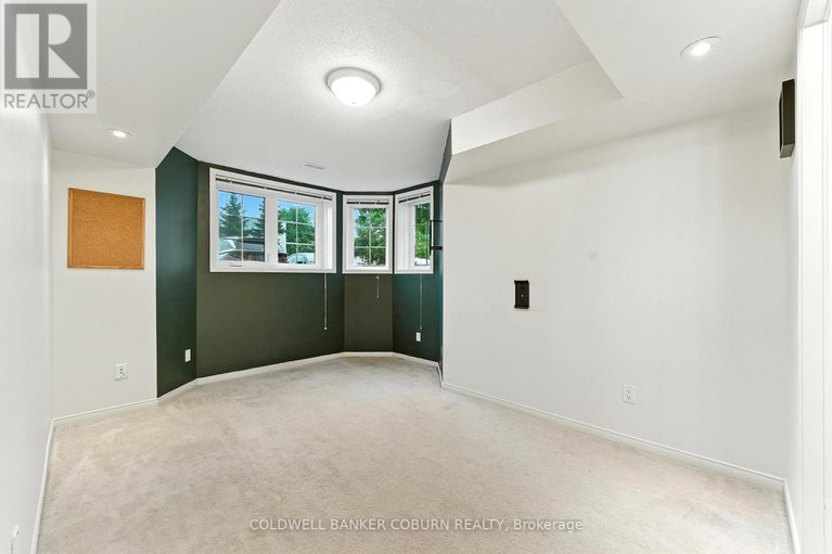 28563592/72-130-berrigan-drive/longfields/ottawa/ontario/K2J0J3_20