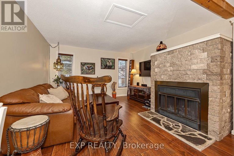 29607675/63-victor-street/stittsville-central/ottawa/ontario/K2S1H8_14