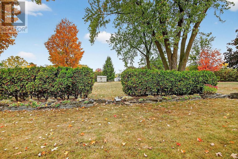 29223136/268-ottawa-street/almonte/mississippi-mills/ontario/K0A1K0_23