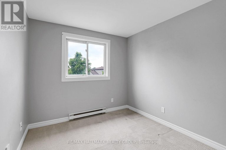 28506947/3b-woodvale-green/craig-henrywoodvale/ottawa/ontario/K2G4G9_22
