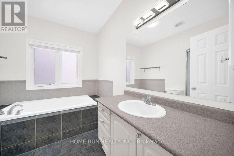 29424088/265-colbert-crescent/ridgemont/ottawa/ontario/K1V2C7_31