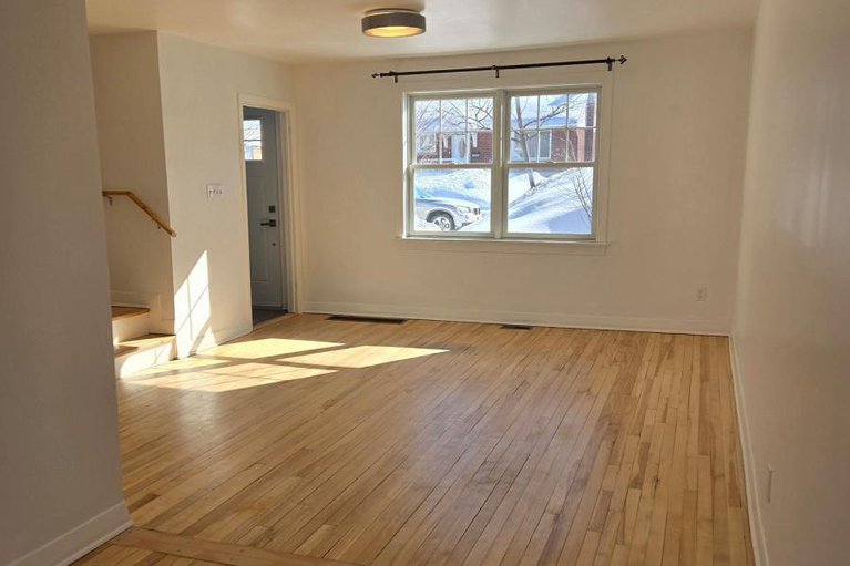 29378694/1305-kingston-avenue/carlington/ottawa/ontario/K1Z8K9_6