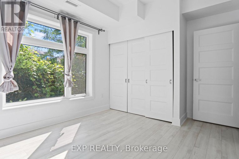 29099861/108-2785-baseline-road/redwood-park/ottawa/ontario/K2H0B7_32